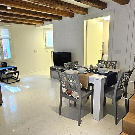 Small Villa With Private Garden 威尼斯 外观 照片